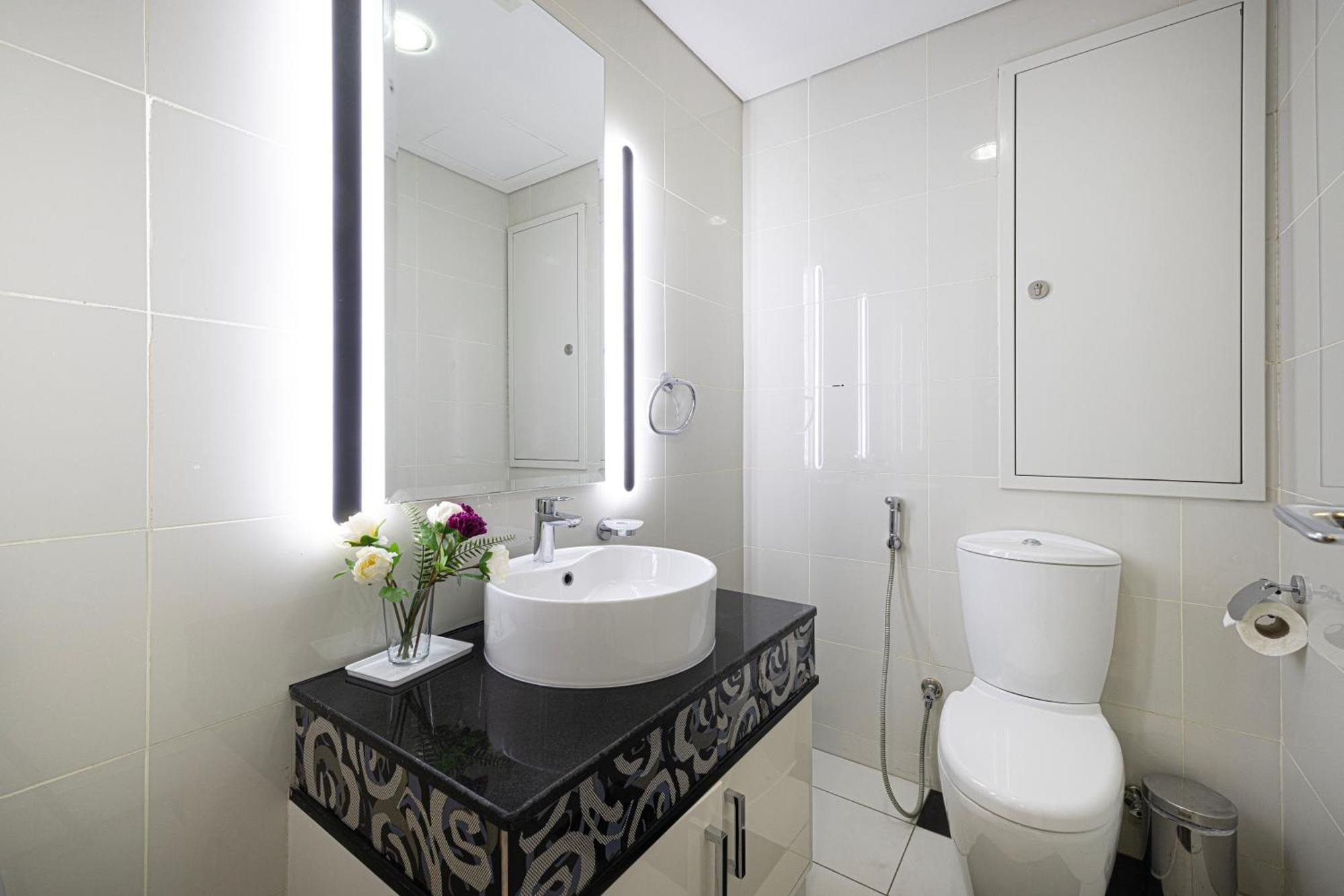 Apartment Damac Maison Mall Street! 2 Bedroom Upgraded Apartment! *
