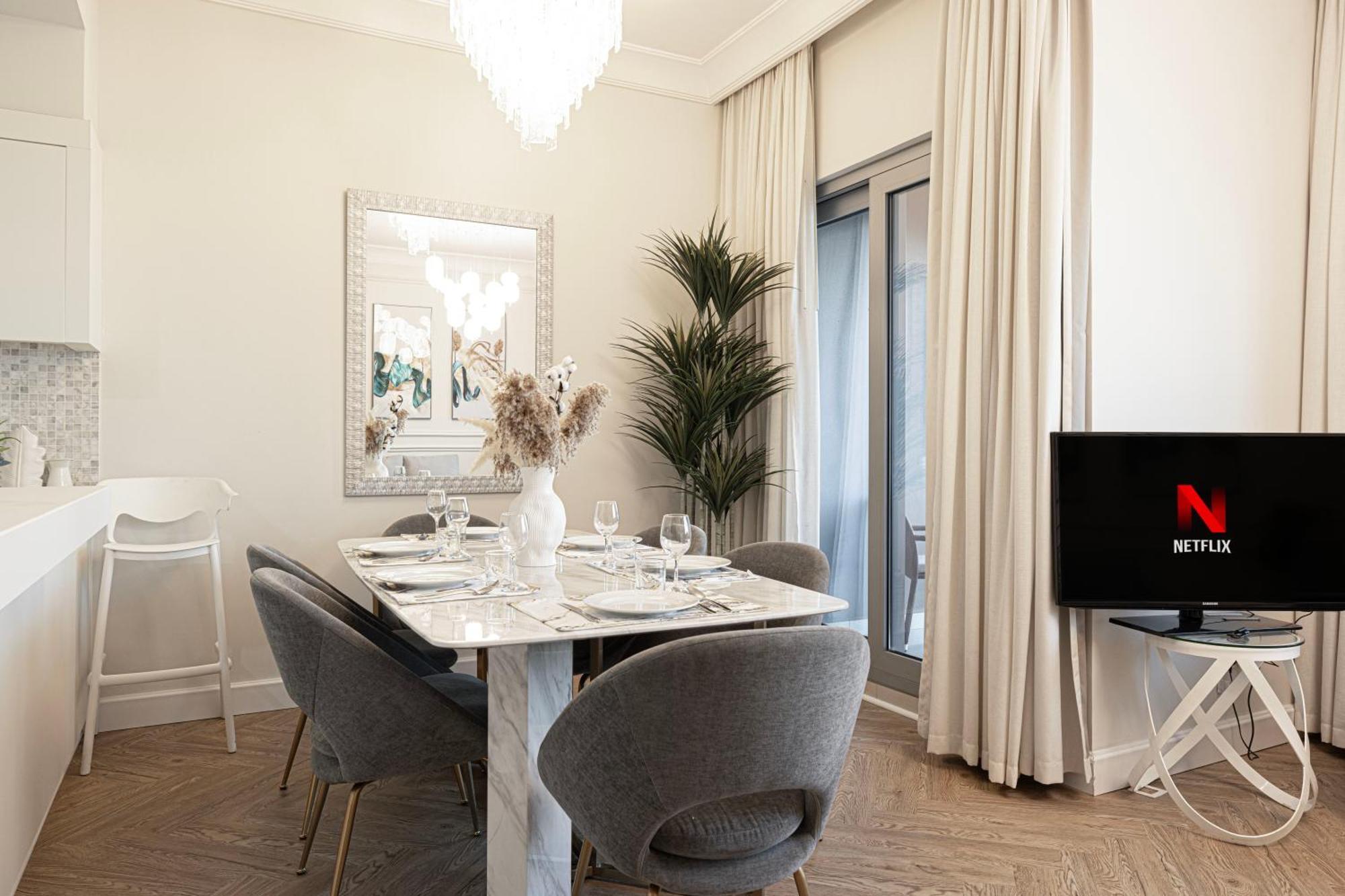 Apartment Damac Maison Mall Street! 2 Bedroom Upgraded Apartment! *